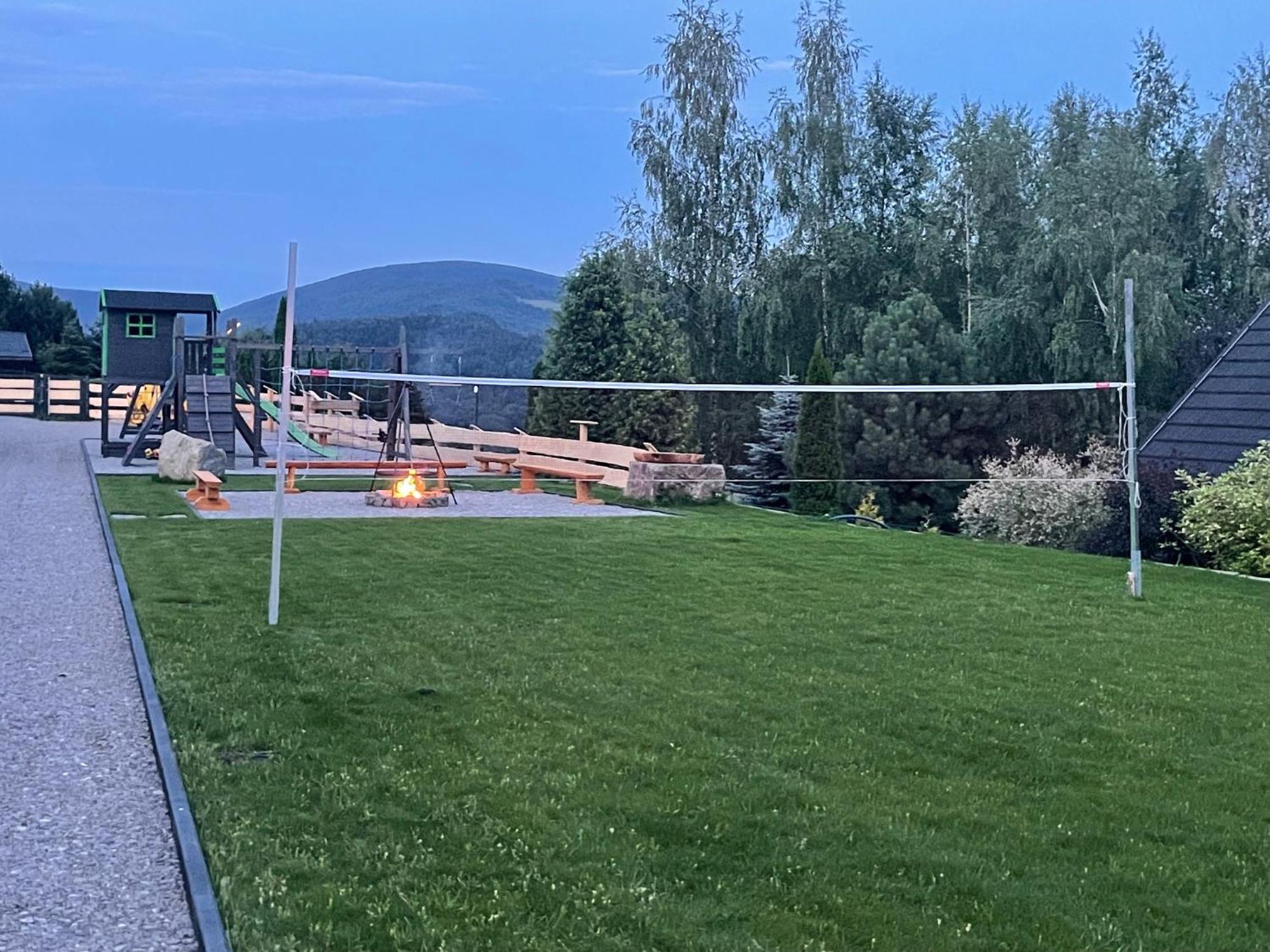 Domek Drewniany W Gorach Jacuzzi & Balia - Osada Chelm Stroza  Bagian luar foto